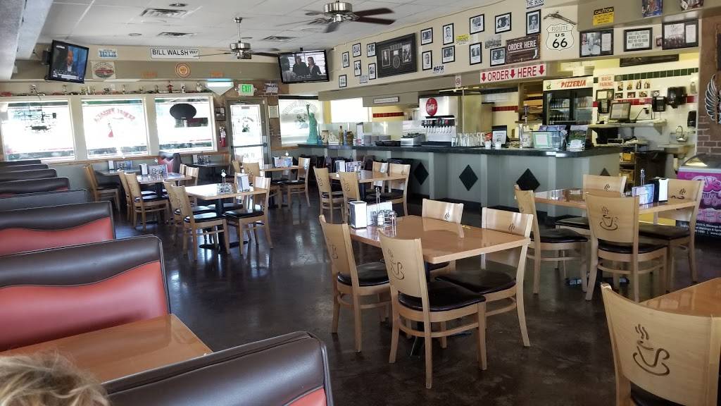 Sunset Pizzeria | 869 S Boulder Hwy, Henderson, NV 89015 | Phone: (702) 478-5555