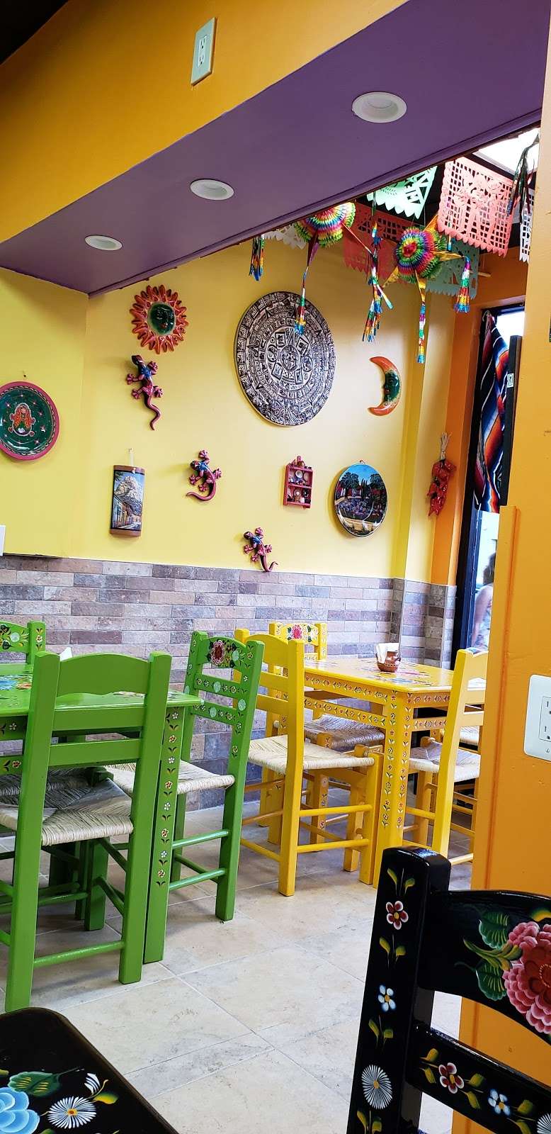 Casa Ofelias Mexican Restaurant | 1293a Grand Ave, Baldwin, NY 11510, USA | Phone: (516) 705-4311