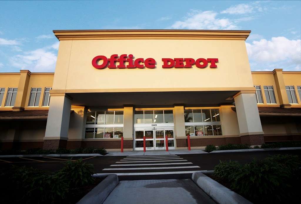Office Depot | 16000 NW 57th Ave, Miami Lakes, FL 33014 | Phone: (305) 819-6321