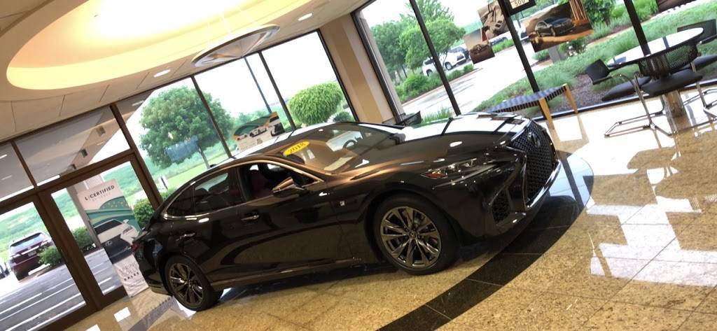 Lexus of Madison | 8000 Airport Rd, Middleton, WI 53562, USA | Phone: (608) 259-1140