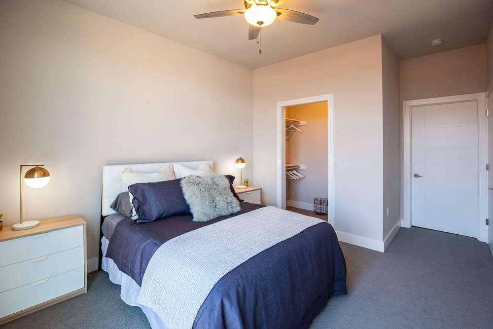 Contour on Prospect Apartments | 2111 E Ivanhoe Pl, Milwaukee, WI 53202 | Phone: (414) 988-7892