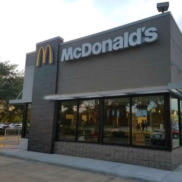 McDonalds | 2727 Bay Area Blvd, Houston, TX 77058, USA | Phone: (281) 461-1585