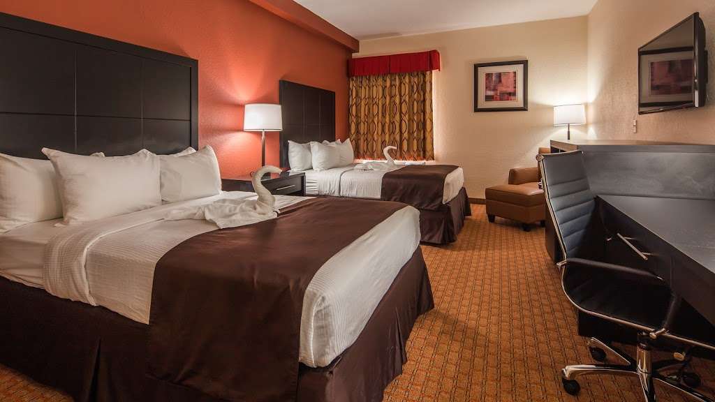 BEST WESTERN Mulberry Hotel | 2525 FL-60, Mulberry, FL 33860, USA | Phone: (863) 425-2500