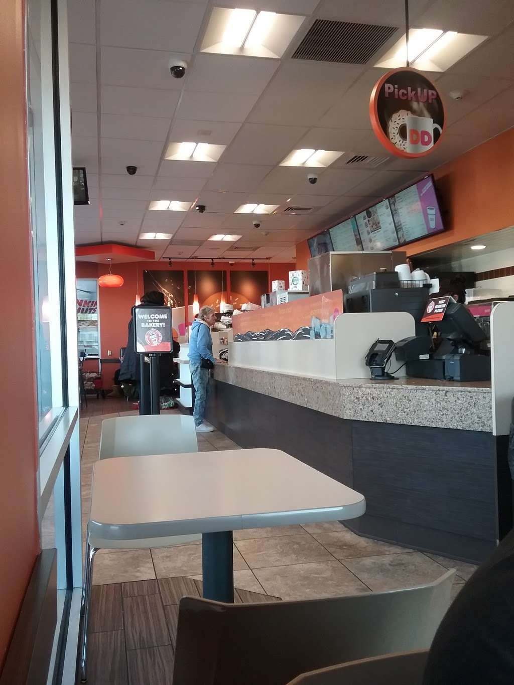 Dunkin Donuts | 477 Beach St, Revere, MA 02151, USA | Phone: (781) 284-9815