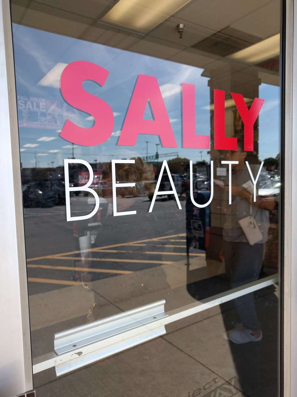 Sally Beauty | 2215 US Hwy 70 SE, Hickory, NC 28602, USA | Phone: (828) 328-1815