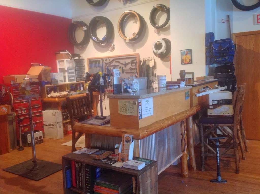 Coast In Bikes | 3334 N Holton St, Milwaukee, WI 53212, USA | Phone: (414) 502-7259