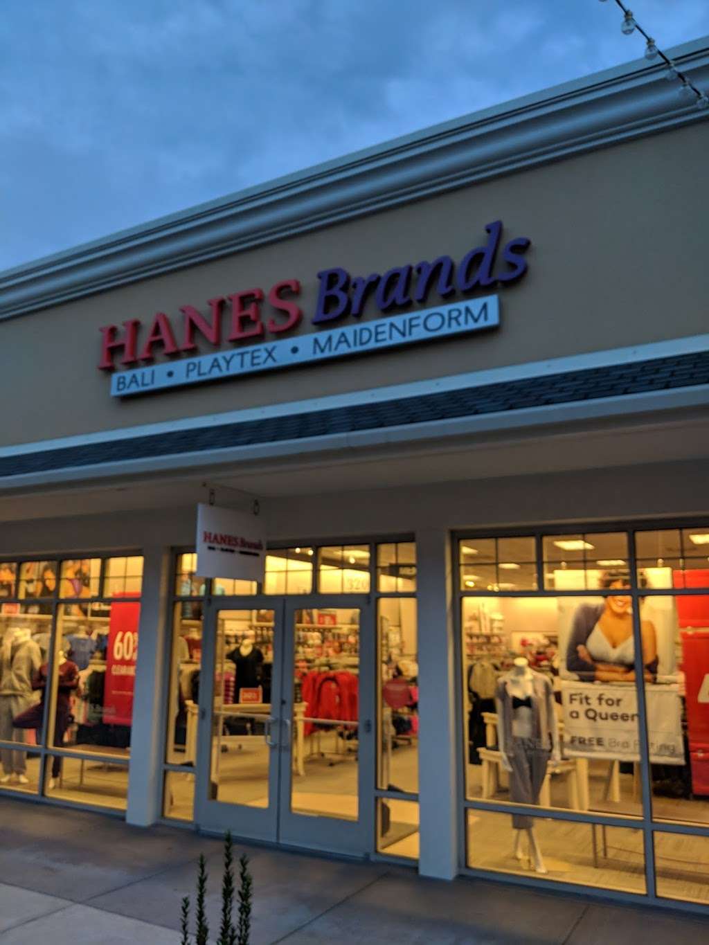 Hanesbrands | 100 Premium Outlets Dr Suite 320, Blackwood, NJ 08012, USA | Phone: (856) 221-8711