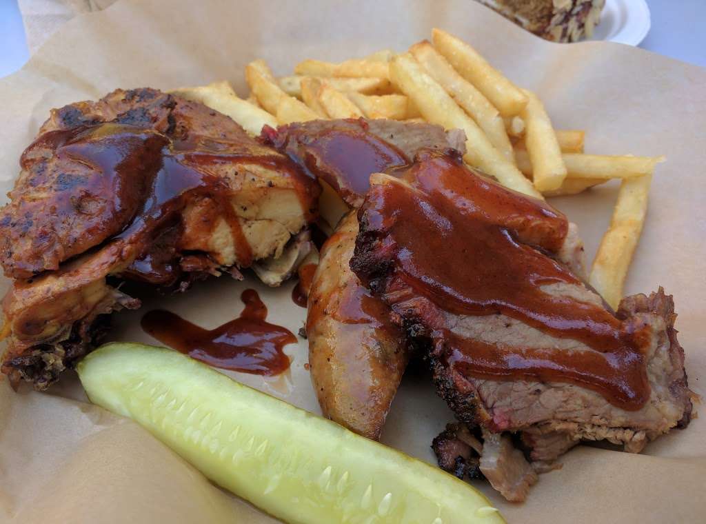 Calypso Bay Smokehouse | 500 Sea World Dr, San Diego, CA 92109, USA | Phone: (619) 222-4732