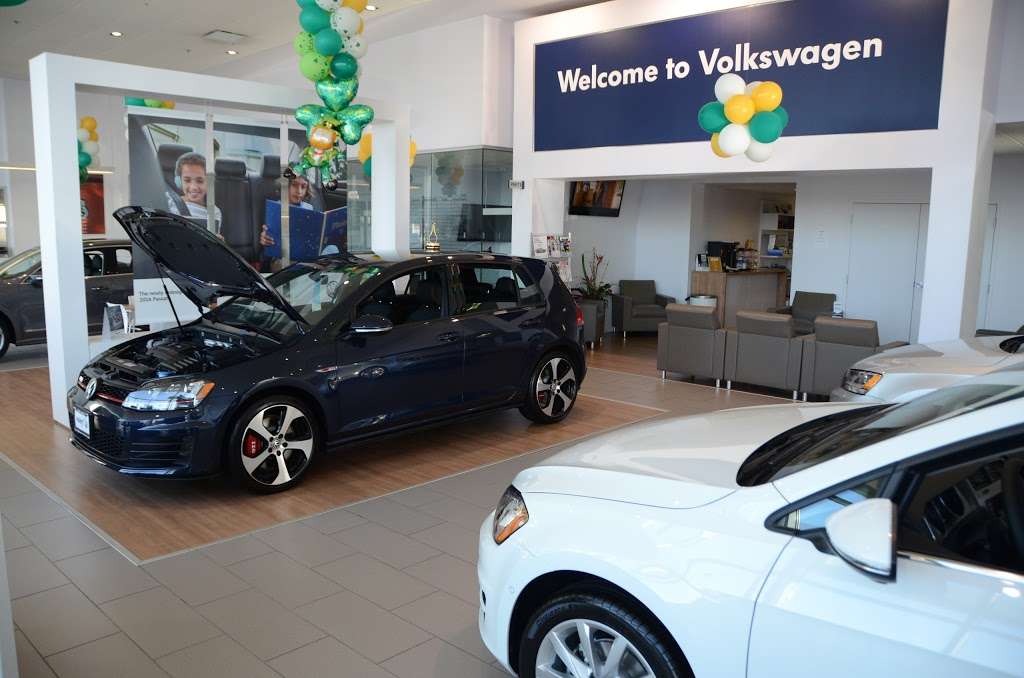 Hawk Volkswagen Of Joliet | 2861 W Jefferson St, Joliet, IL 60435, USA | Phone: (815) 741-1100