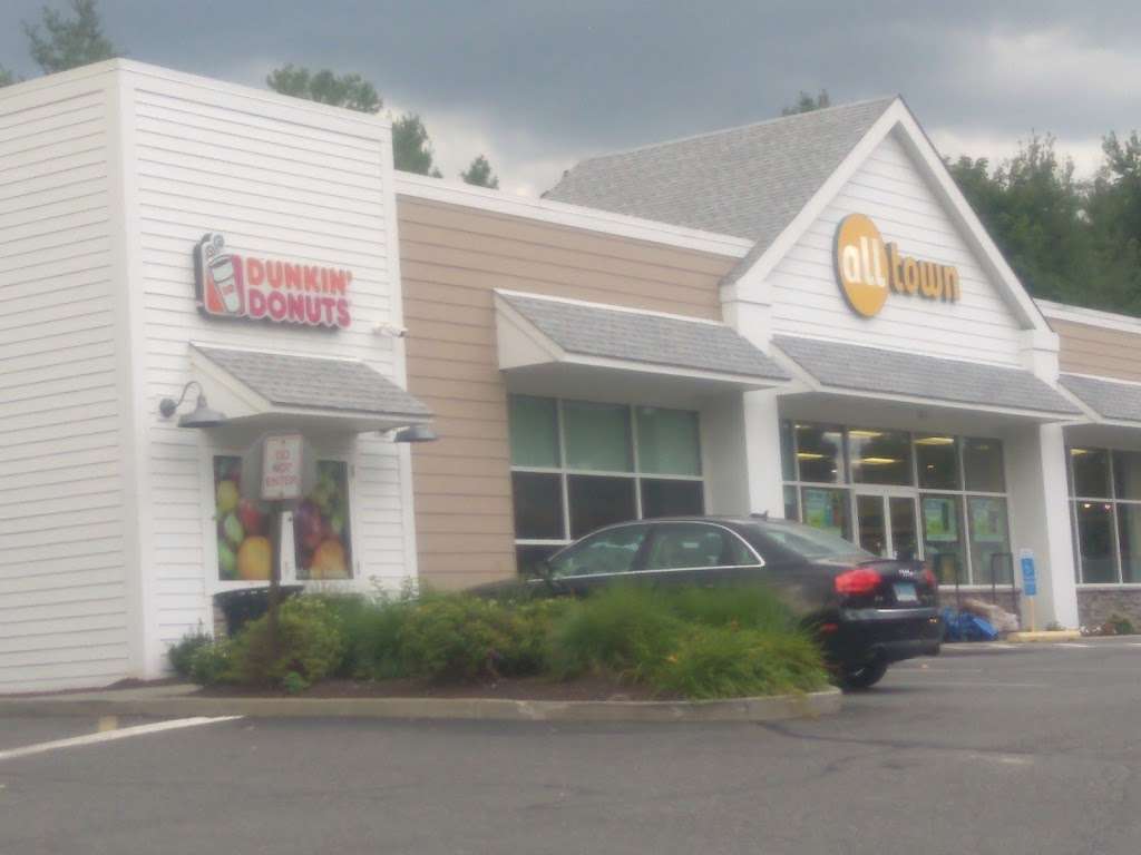 Dunkin Donuts | Global Gas Station, 110 Newtown Rd, Danbury, CT 06810, USA | Phone: (203) 778-2582