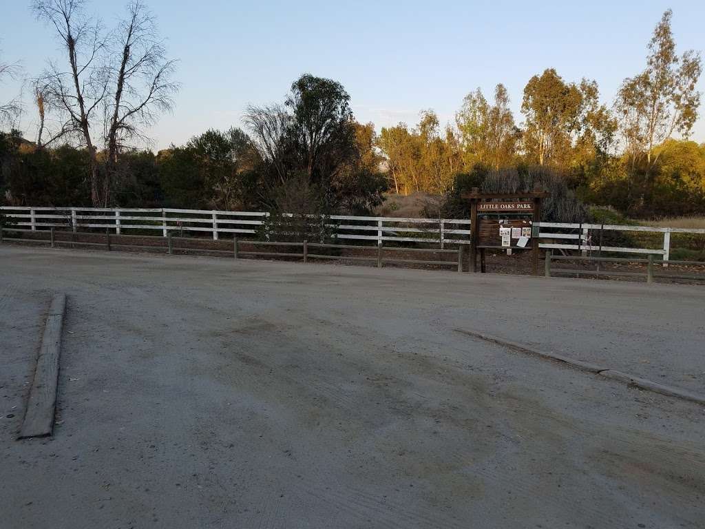 Little Oaks Equestrian Park | 2879 Lone Jack Rd, Encinitas, CA 92024, USA | Phone: (760) 633-2740