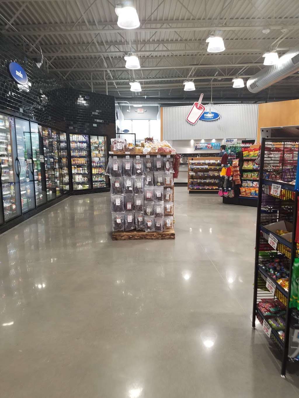 Buckys Convenience Stores | 1300 E NASA Pkwy, Houston, TX 77058, USA | Phone: (281) 333-0274