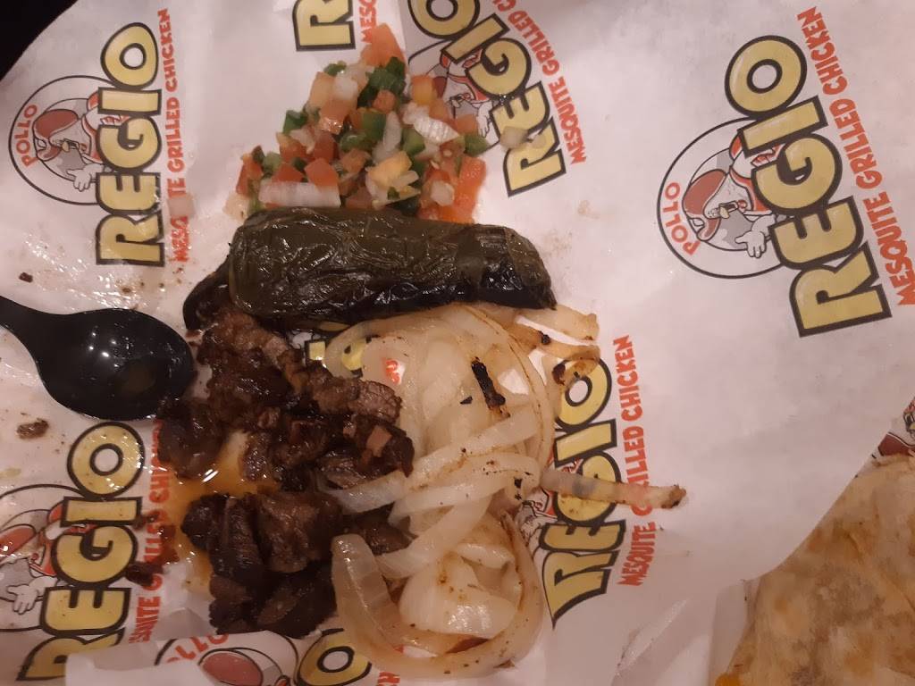 Pollo Regio | 1050 NE Green Oaks Blvd, Arlington, TX 76006, USA | Phone: (817) 538-5744