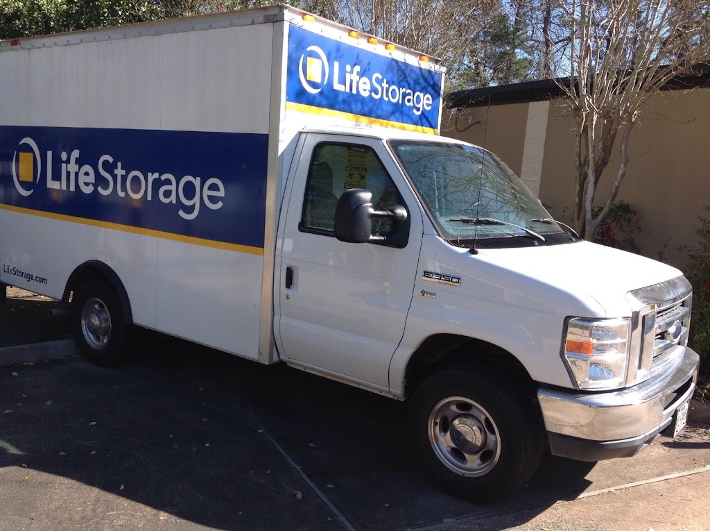 Life Storage | 7951 Alden Bend Dr, The Woodlands, TX 77382, USA | Phone: (281) 720-8620