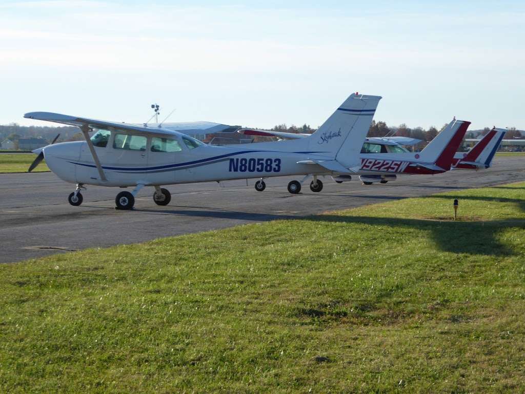 Frederick Municipal Airport | 310 Aviation Way, Frederick, MD 21701, USA | Phone: (301) 600-2201