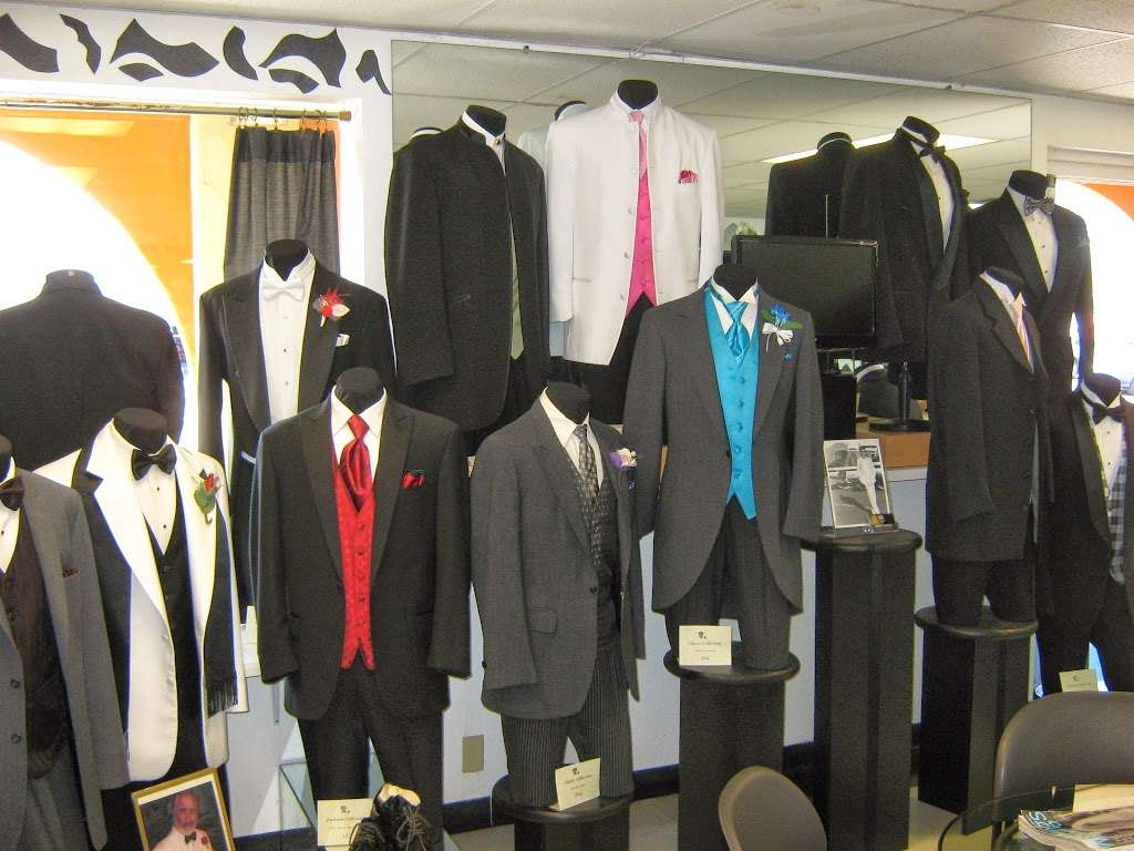 Rose Tuxedo | 10625 N 35th Ave Suite B, Phoenix, AZ 85029, USA | Phone: (602) 375-8280