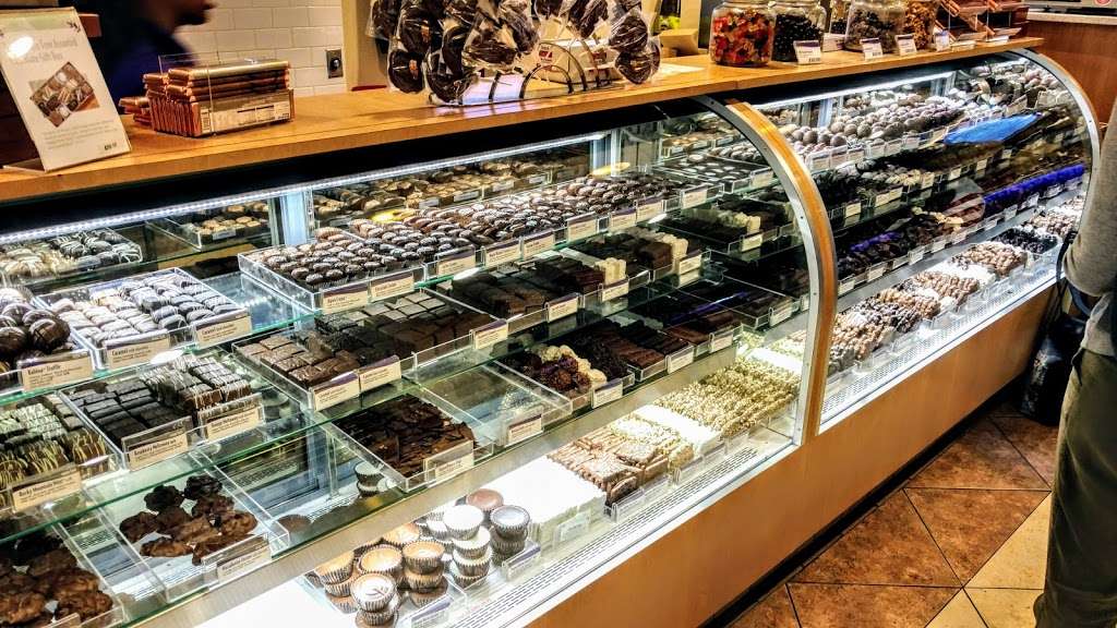 Rocky Mountain Chocolate Factory | B-52, 8900 Peña Blvd, Denver, CO 80249, USA | Phone: (303) 342-6825