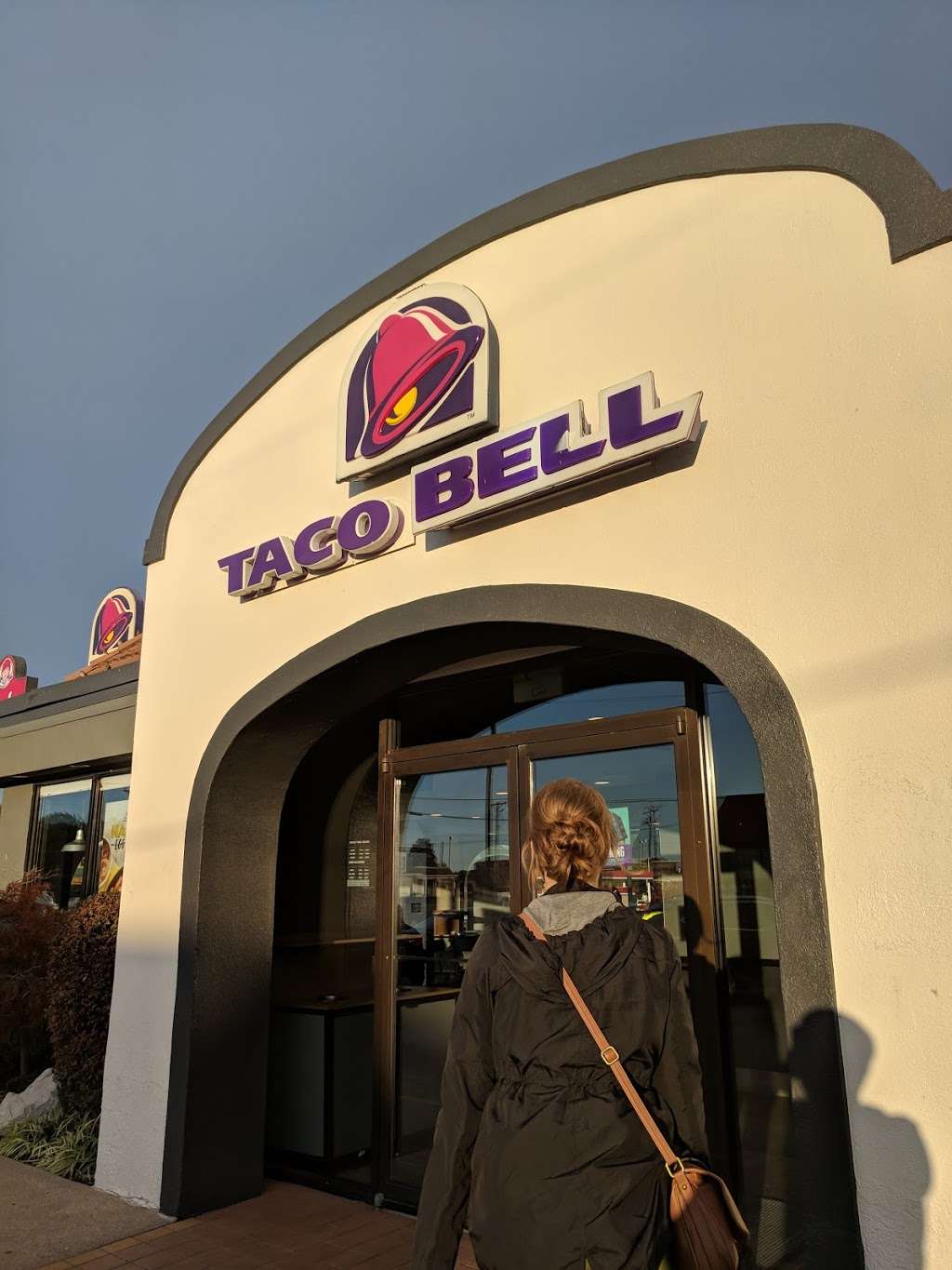 Taco Bell | 1700 E Ohio St, Clinton, MO 64735, USA | Phone: (660) 885-4602