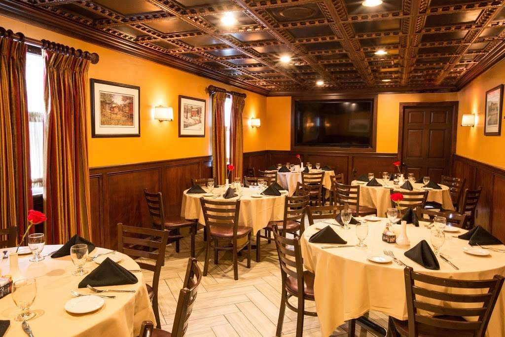 La Locanda Ristorante Italiano | 4989 West Chester Pike, Newtown Square, PA 19073, USA | Phone: (610) 353-7033