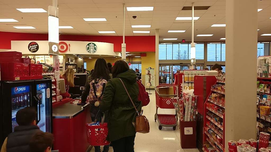 Target | 620 George Washington Hwy, Lincoln, RI 02865, USA | Phone: (401) 642-0080