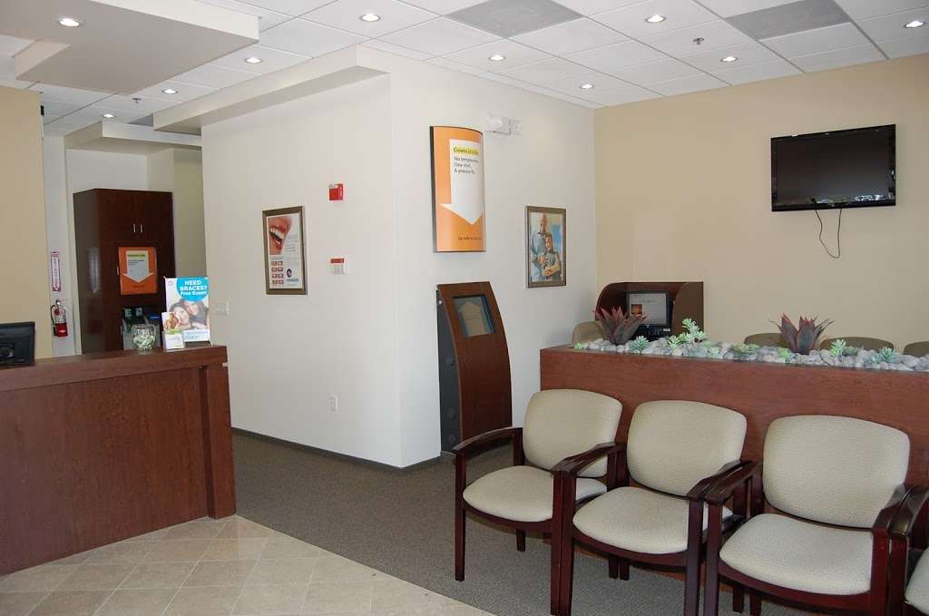 Lake Forest Dental Group and Orthodontics | 23704 El Toro Rd Ste A, Lake Forest, CA 92630, USA | Phone: (949) 770-9355