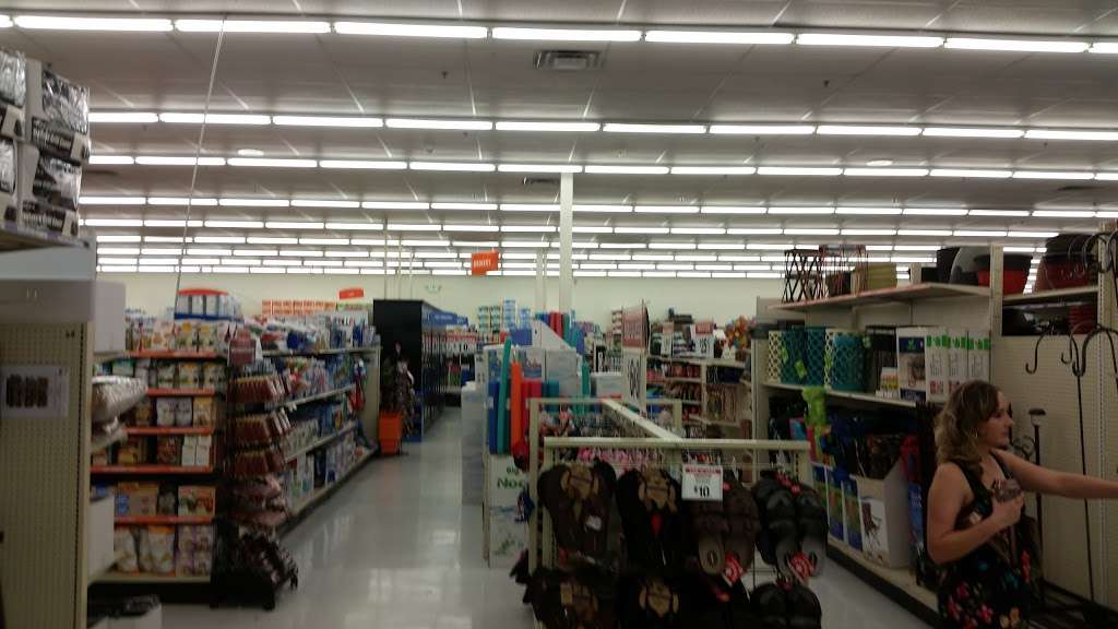 Big Lots | 8100 W Crestline Ave Unit B5, Littleton, CO 80123 | Phone: (303) 933-9186