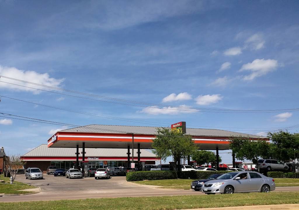 RaceTrac | 2333 E Pioneer Pkwy, Arlington, TX 76010, USA | Phone: (817) 261-3564