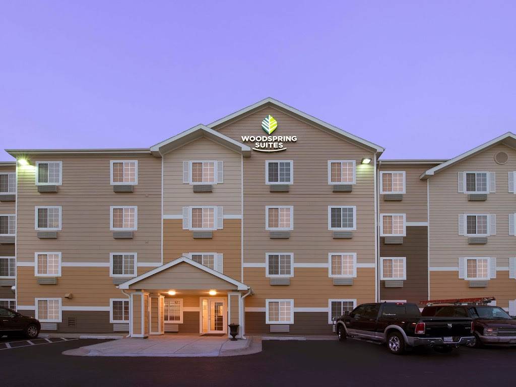 WoodSpring Suites Lincoln | 2050 Fletcher Ave, Lincoln, NE 68521, USA | Phone: (402) 438-7000