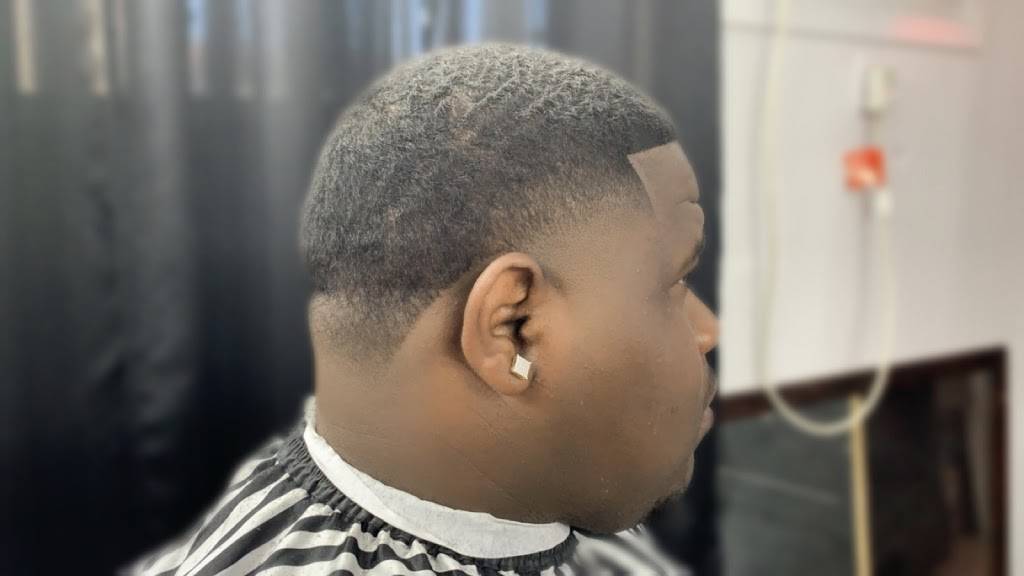 Local Barbers Private Club | 633 CA-1, Long Beach, CA 90806, USA | Phone: (562) 326-9901