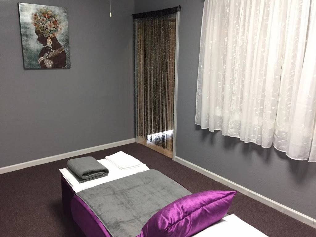 Reflexology by lin Clearance