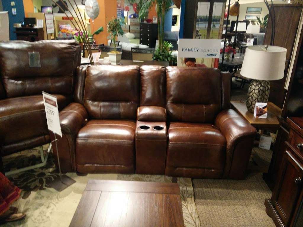 La Monarca Furniture | 1600 S Sterling Blvd, Sterling, VA 20164 | Phone: (703) 444-6200