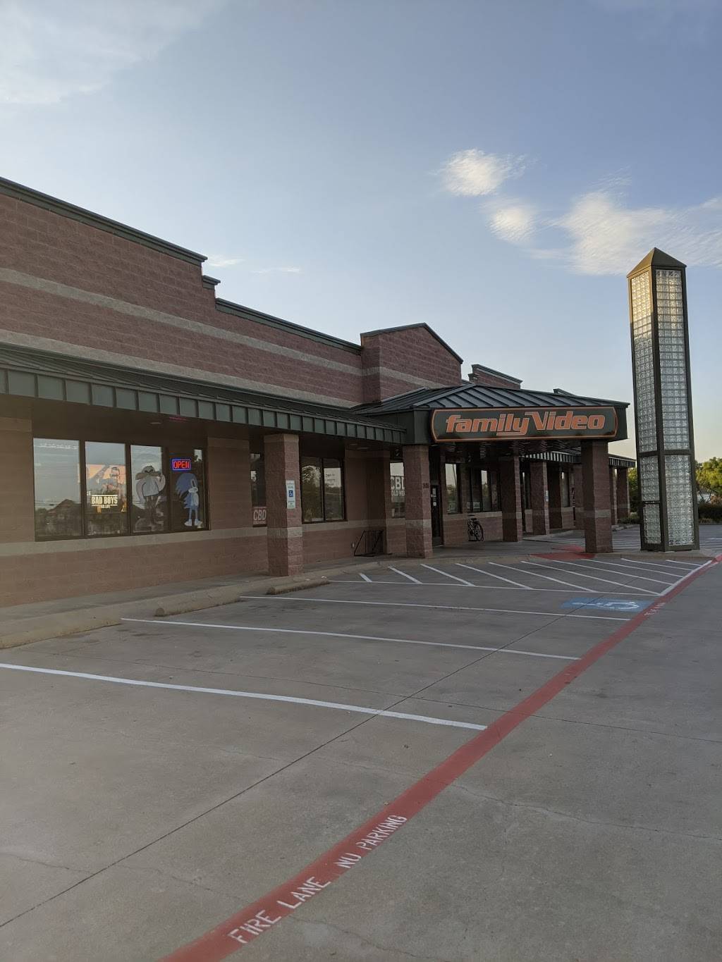 Family Video | 7505 Davis Blvd, North Richland Hills, TX 76180, USA | Phone: (817) 428-0609