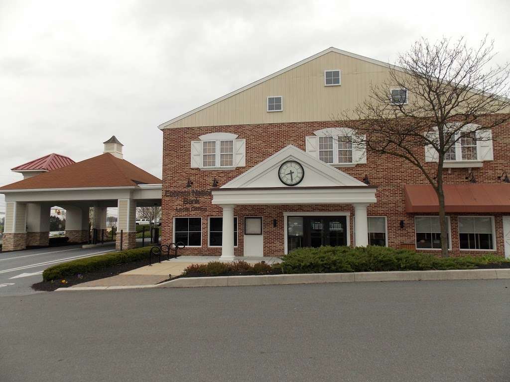 Ephrata National Bank | 361 W Main St, Leola, PA 17540, USA | Phone: (717) 656-4320