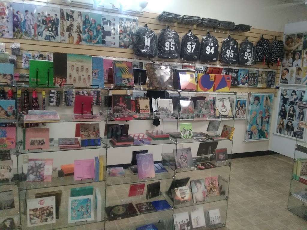 Dream Kpop II -Kpop, Stationery, Gift & 택배 | 1835 N Mason Rd, Katy, TX 77449 | Phone: (832) 437-9326