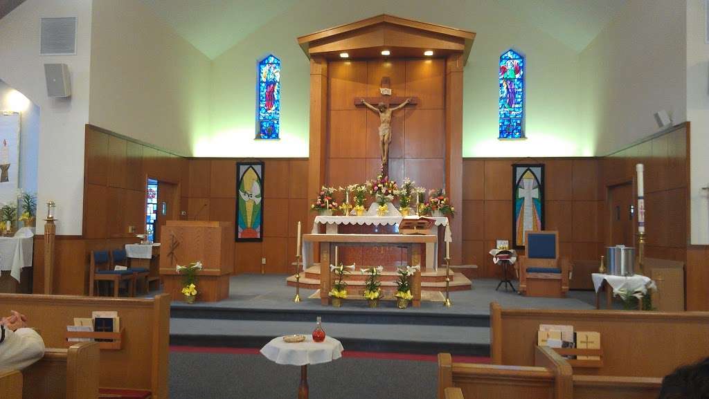 Sts. Martha & Mary Parish | 354 Bedford St, Lakeville, MA 02347, USA | Phone: (508) 947-2107