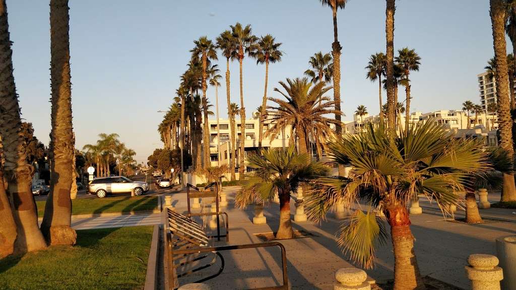 Dorothy Green Park | 2600 Barnard Way, Santa Monica, CA 90405, USA | Phone: (310) 458-8300