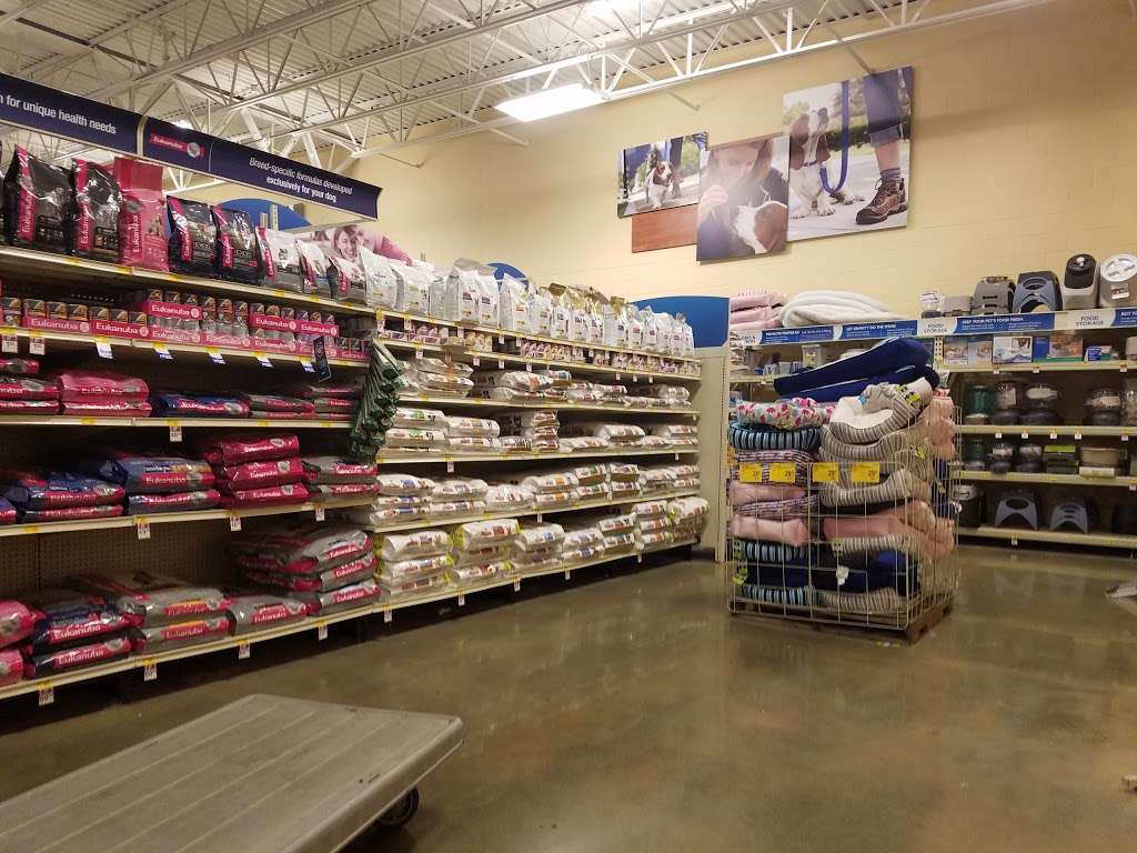 PetSmart | 8500 N Evanston Ave, Kansas City, MO 64157, USA | Phone: (816) 407-9195