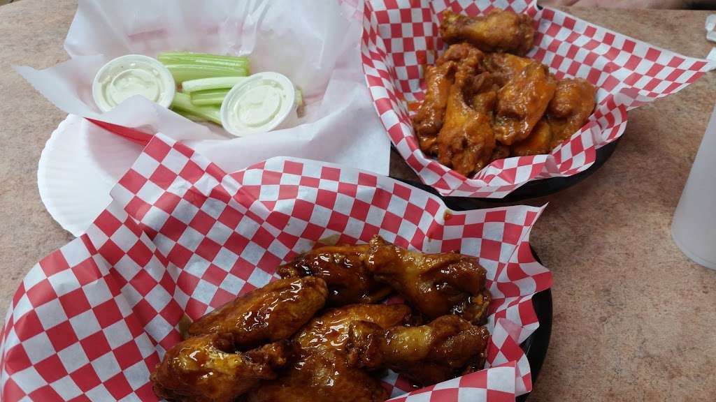 TLC Wings & Grill | 9101 Pineville Matthews Rd H, Pineville, NC 28134 | Phone: (704) 341-0901