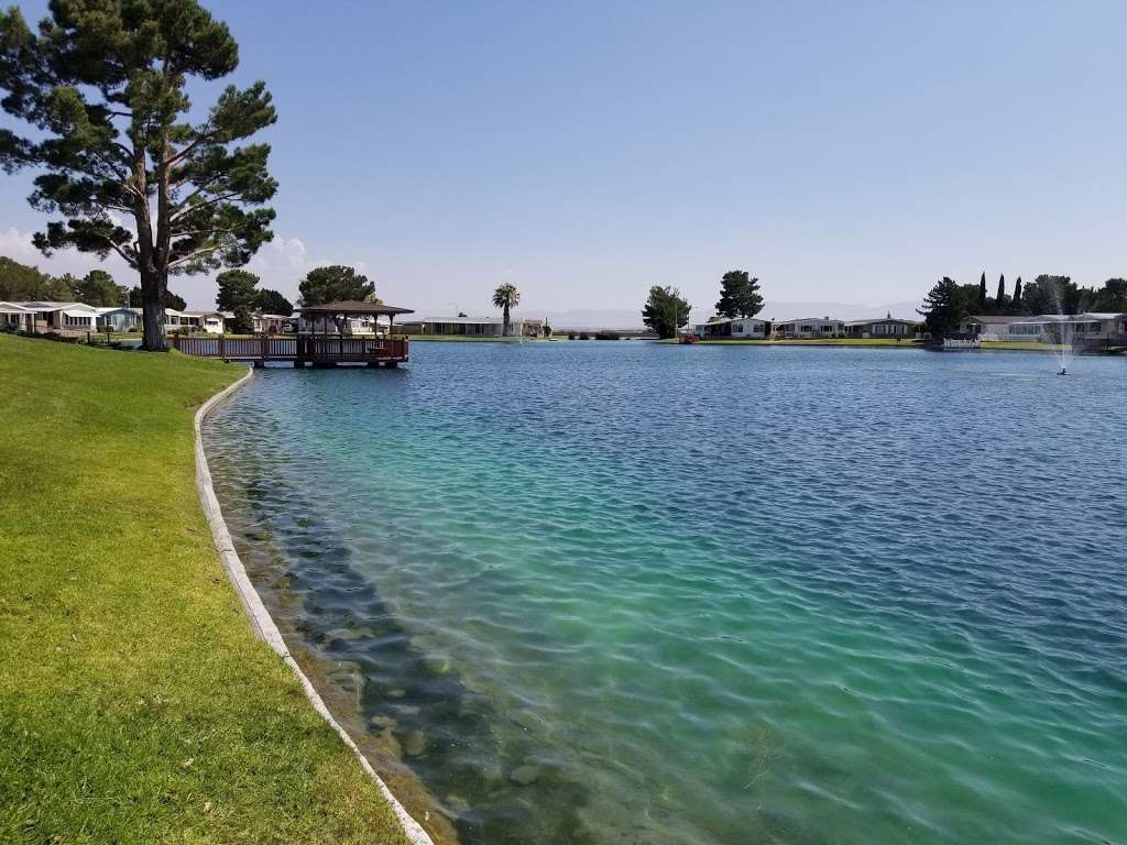 Leisure Lake Mobile Estates | 48303 20th St W, Lancaster, CA 93534, USA | Phone: (661) 948-2626