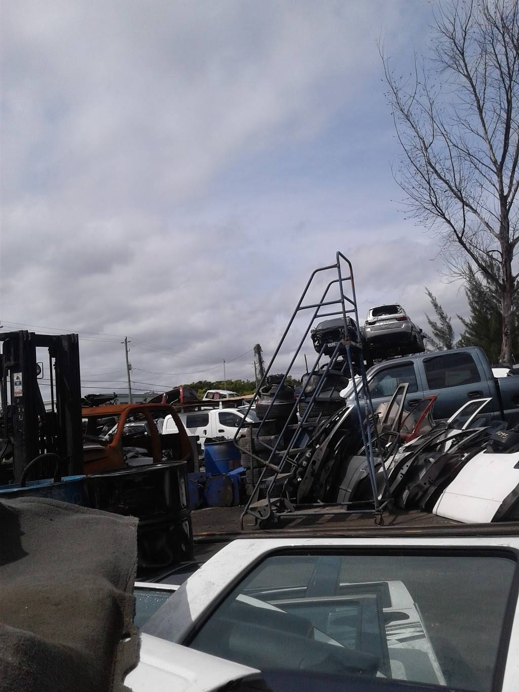 U Save Used Auto Parts | 9530 NW South River Dr, Medley, FL 33166, USA | Phone: (305) 882-8170