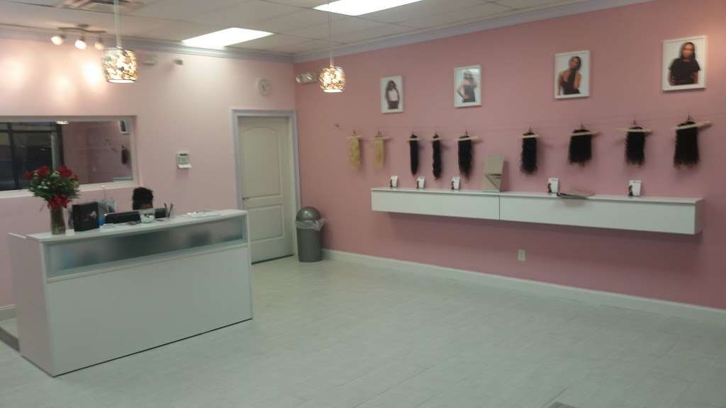 Hunny Bun Virgin Hair | North Carolina, 3720 N Tryon St, Charlotte, NC 28206 | Phone: (980) 677-1145