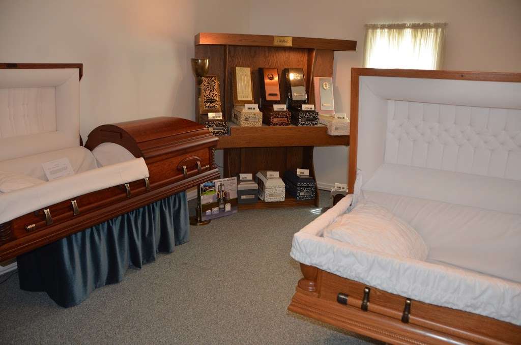 Baker Funeral Home | 387 E Broadway St, Danville, IN 46122 | Phone: (317) 745-2360