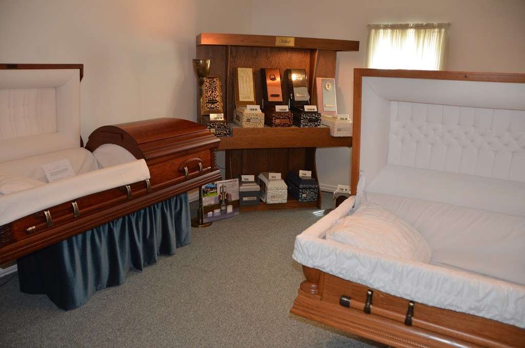 Baker Funeral Home | 387 E Broadway St, Danville, IN 46122, USA | Phone: (317) 745-2360