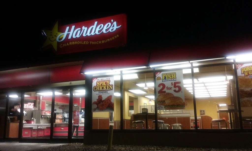 Hardees | 6323 Independence Ave, Kansas City, MO 64125, USA | Phone: (816) 231-2272