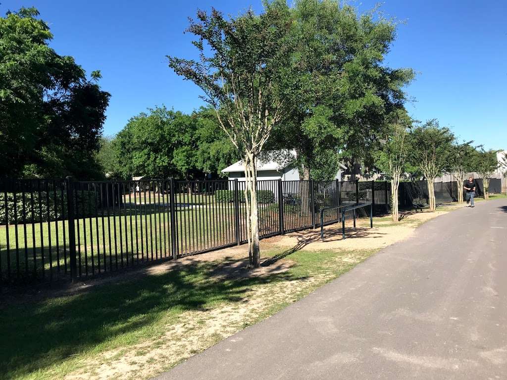 Memorial Bend Pocket Park | 255 Isolde Dr, Houston, TX 77024 | Phone: (281) 496-2177