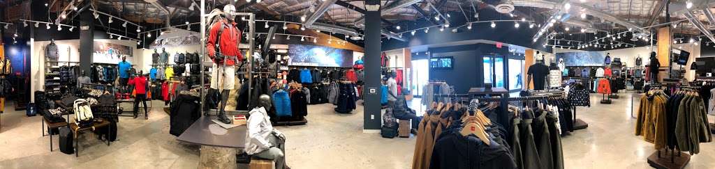 The North Face | 1602 Redwood Hwy, Corte Madera, CA 94925, USA | Phone: (415) 924-2848