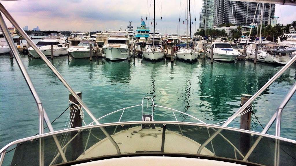 Miami Yachting Company | 64 Alton Rd, Miami Beach, FL 33139, USA | Phone: (855) 289-9692