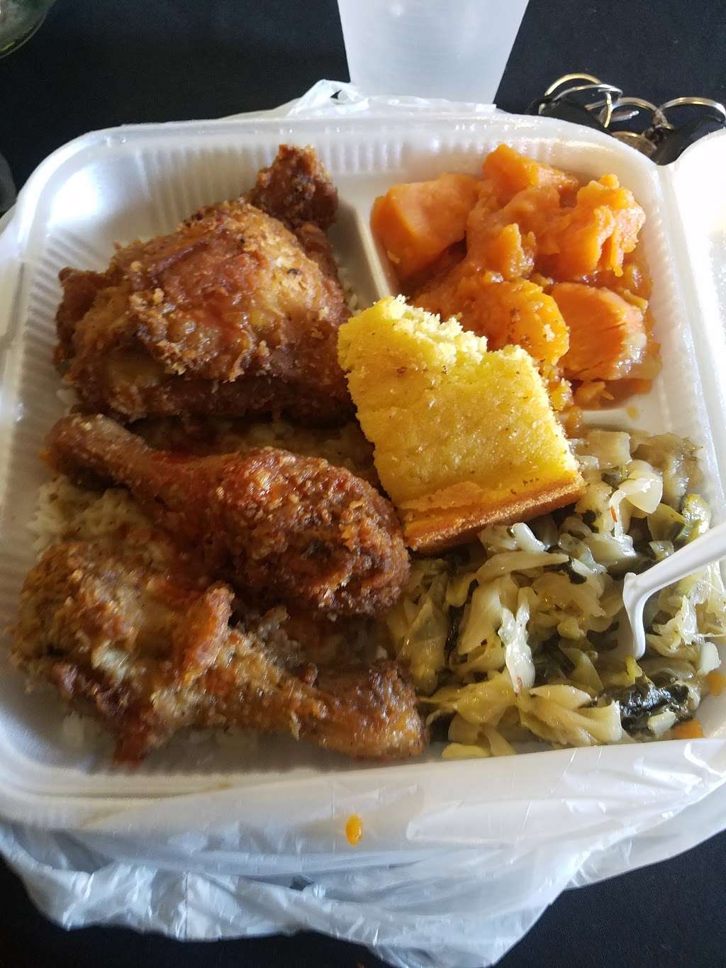 Helen Ts Soulfood Cafe | 7727 Lockwood Dr, Houston, TX 77016 | Phone: (713) 631-4971