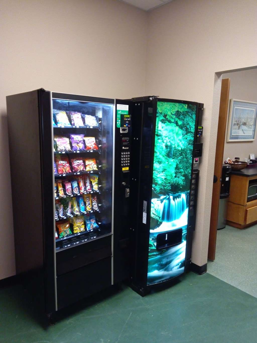 APlus Vending Solutions LLC | 3900 Teleport Blvd #141072, Irving, TX 75039, USA | Phone: (214) 597-0326