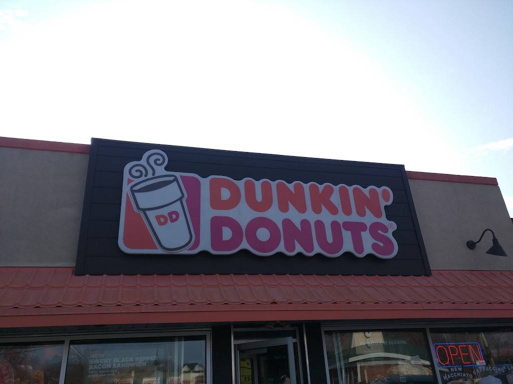 Dunkin | 1447 NJ-35, Middletown, NJ 07748, USA | Phone: (732) 615-9556